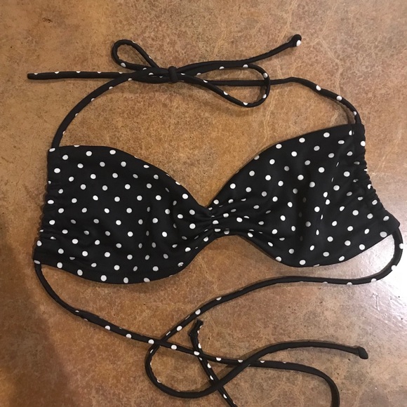 Victoria’s Secret polka dot bikini top - Picture 5 of 5